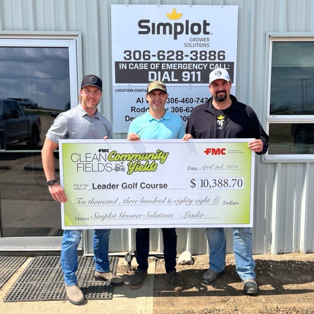 Leader Golf Course received a $10 388.70 donation from FMC's Clean Fields Community Yield Program. 

FMC team up with local retails to donate $0.10 per acre from eligible FMC fall herbicide sales to organizations that serve local communities.