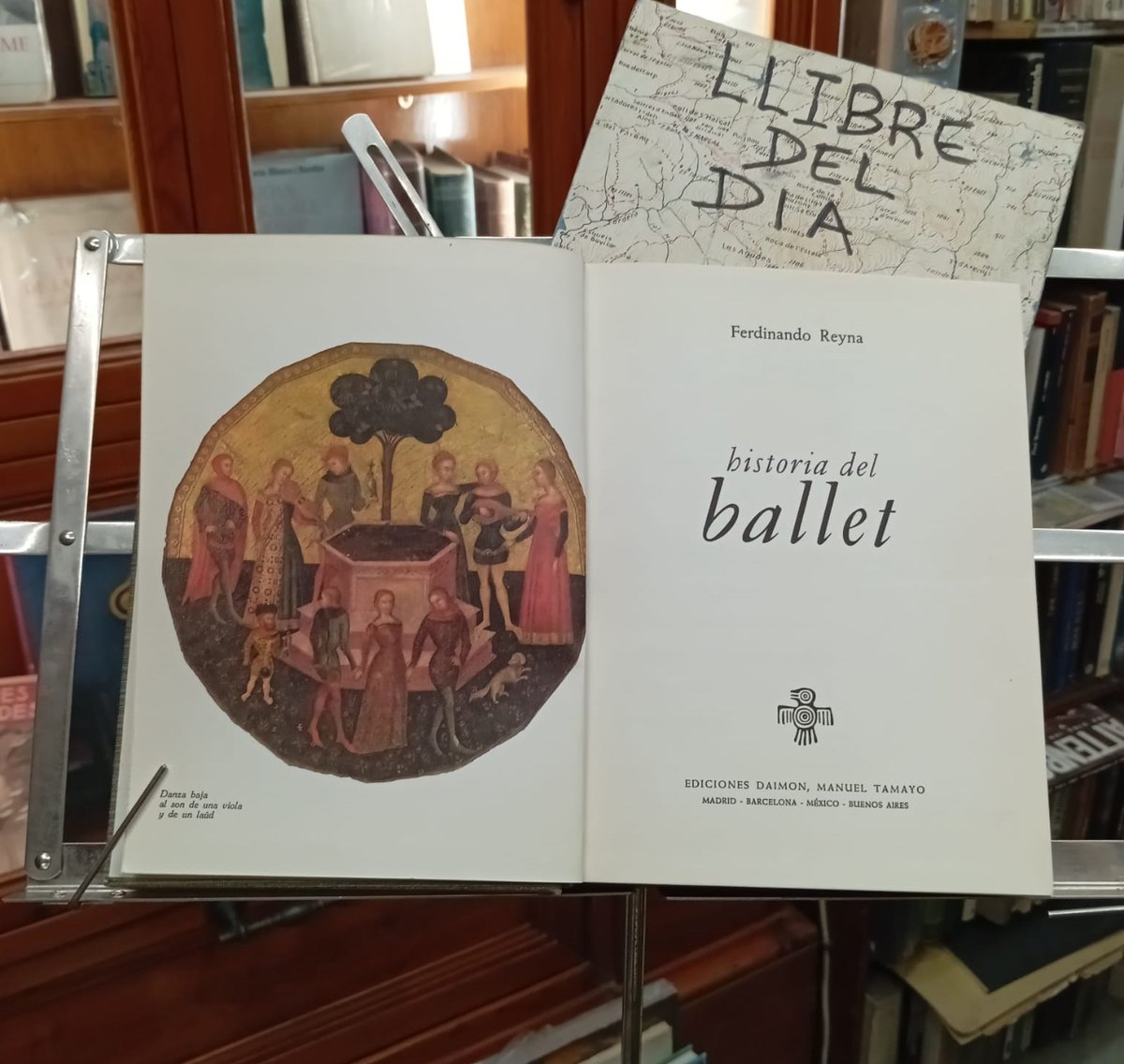 LlibreDelPalau's tweet image. Historia del ballet. (Ferdinando Reyna -1899-1969- escriptor, periodista i crític d’art italià, especialista en dansa) #llibredeldia #librodeldia #livredujour #bookoftheday #ballet #dansa #arts #història #sociedad #llibres #libros #books #llibresegonamà