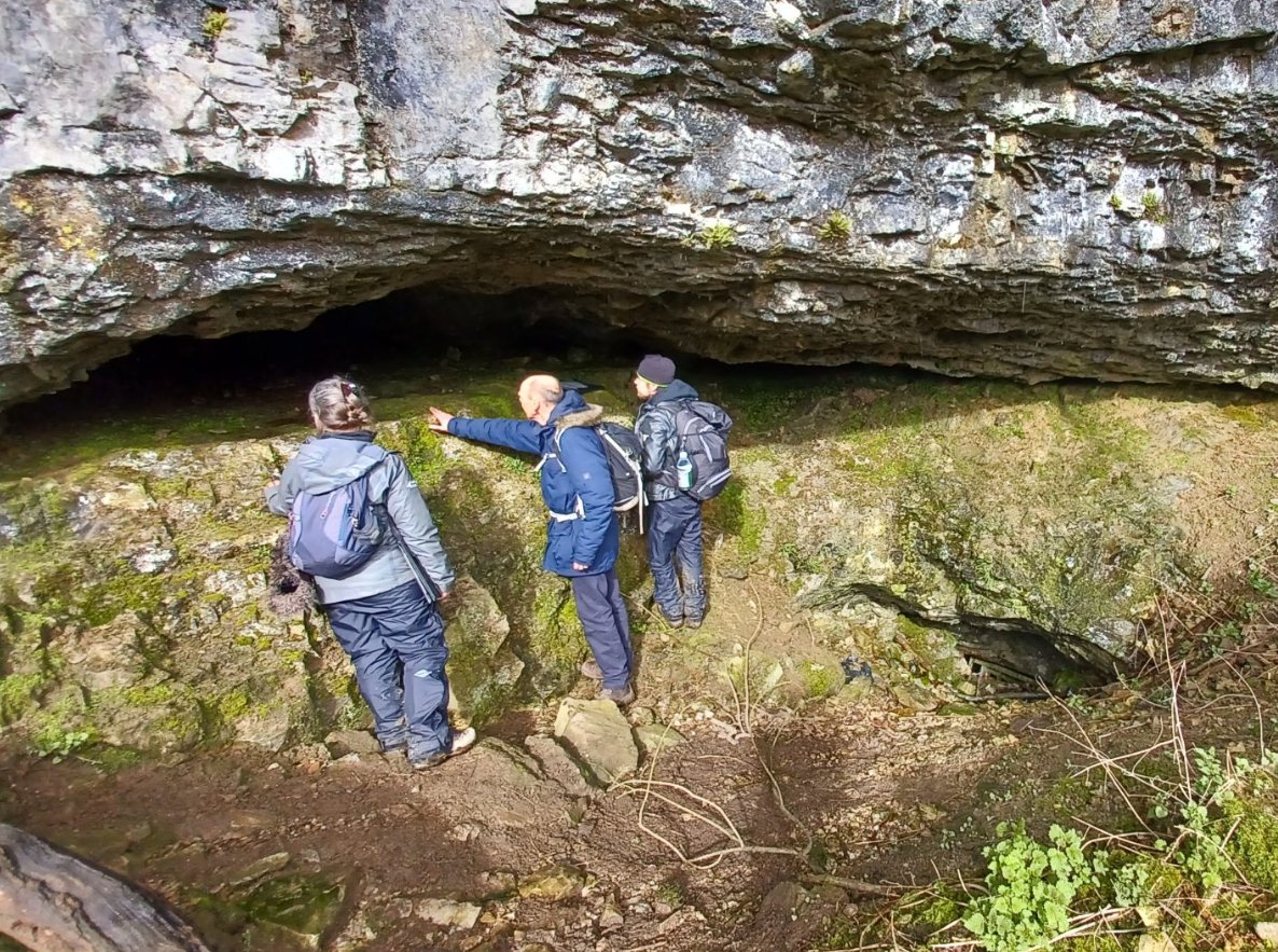 📅 Join us and cave archaeologists from @UCLan at @DalesMuseum on 1 June, 2pm-4pm, talking about the people who might have inhabited the caves around Ingleborough and how they lived in prehistoric times 👇   

yorkshiredales.org.uk/whats-on/archa…

#YorkshireDales #Archaeology | @4CommonLand