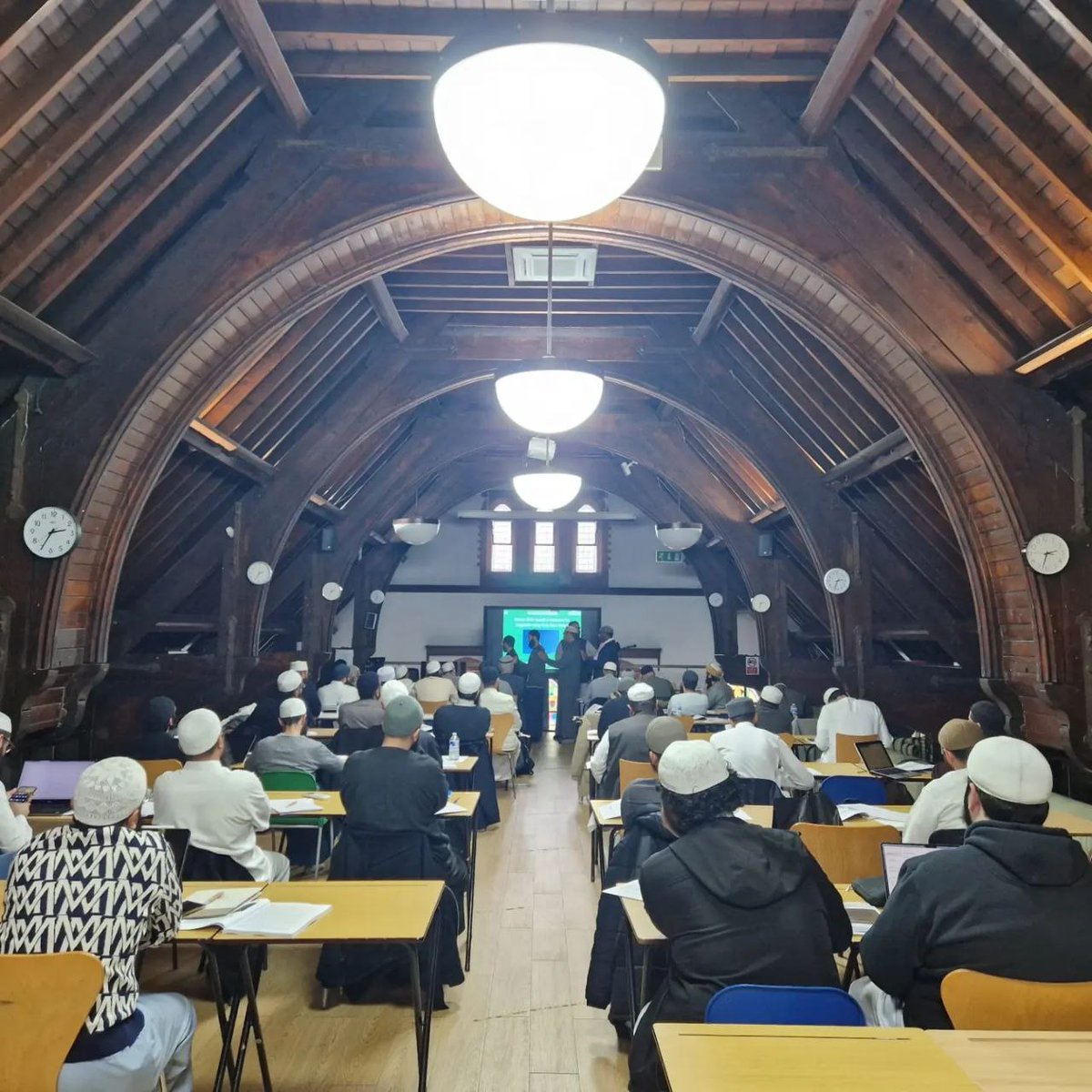 I returned from London a while ago, where I had a wonderful time teaching an intensive two-day “Why Islam is True” workshop for alims, alimas, maktab teachers, and imams.