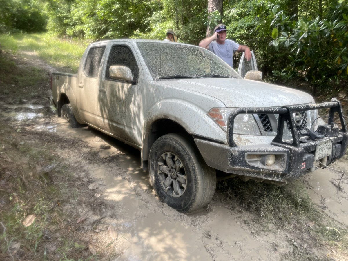 jayhawktiemann's tweet image. Ummm @AAA_Travel... I need a little help

Hey everyone, how&apos;s your day going? A little set back while working remotely in Louisiana (with a broken winch and 1 mile from our other vehicles)

Help is on the way!

#FieldWorkFail