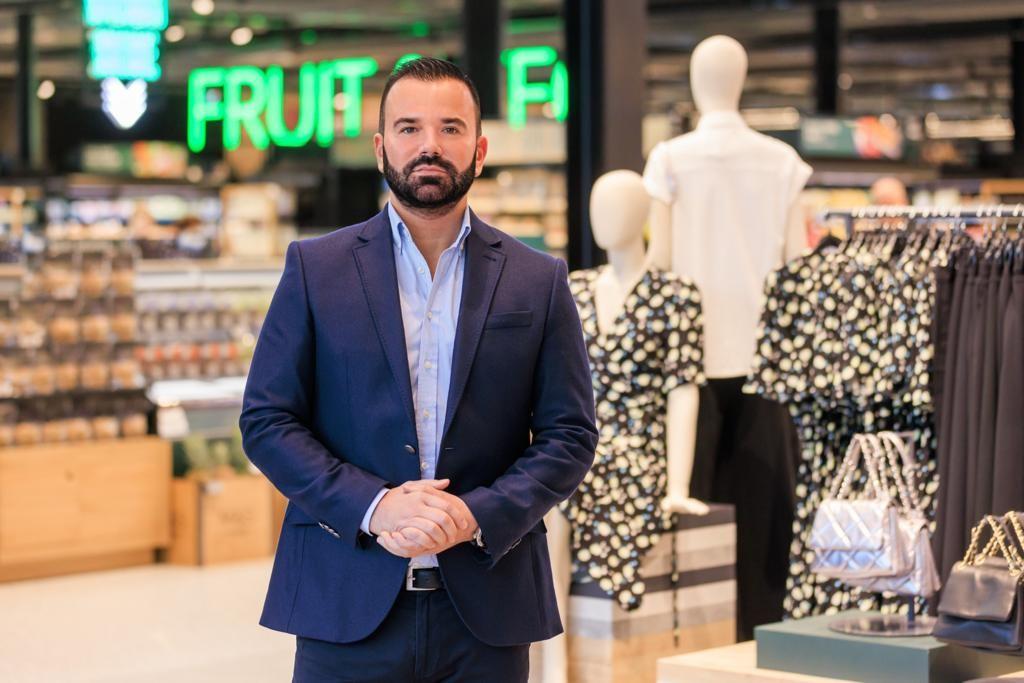 Drapers's tweet image. .@marksandspencer reported growth and rising profits across its clothing and home division for the year to 30 March 2024. Drapers examines its strategies &amp;gt;&amp;gt; bit.ly/3QR02KH

#marksandspencer #retailnews #retailstrategy #fashionnews #retailer