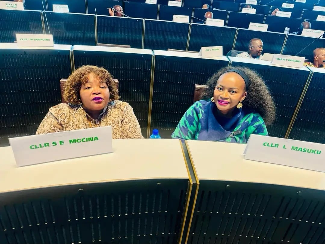Loyiso Lugayeni-Masuku (@loyiso_masuku) on Twitter photo We have approved the budget of the <a href="/CityofJoburgZA/">City of Joburg</a> . An 83.1 billion rand budget, approved by 145 councillors out of 270.
#ThePeoplesBudget
#WeServeJoburg We have approved the budget of the <a href="/CityofJoburgZA/">City of Joburg</a> . An 83.1 billion rand budget, approved by 145 councillors out of 270.
#ThePeoplesBudget
#WeServeJoburg