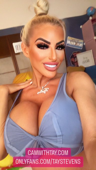 #happyhumpday !! Tonight&rsquo;s agenda: Live and unfiltered on https://t.co/XECdiXacCH after 9pm EST use that<a href="/tag/happyhumpday"class="tags">#happyhumpday</a><a href="/tag/dontmissout"class="tags"><span>#dontmissout</span></a><a href="/tag/wednesdaytease"class="tags"><span>#wednesdaytease</span></a><a href="/tag/camgirlfantasy"class="tags"><span>#camgirlfantasy</span></a><a href="/tag/sultryencounters"class="tags"><span>#sultryencounters</span></a>