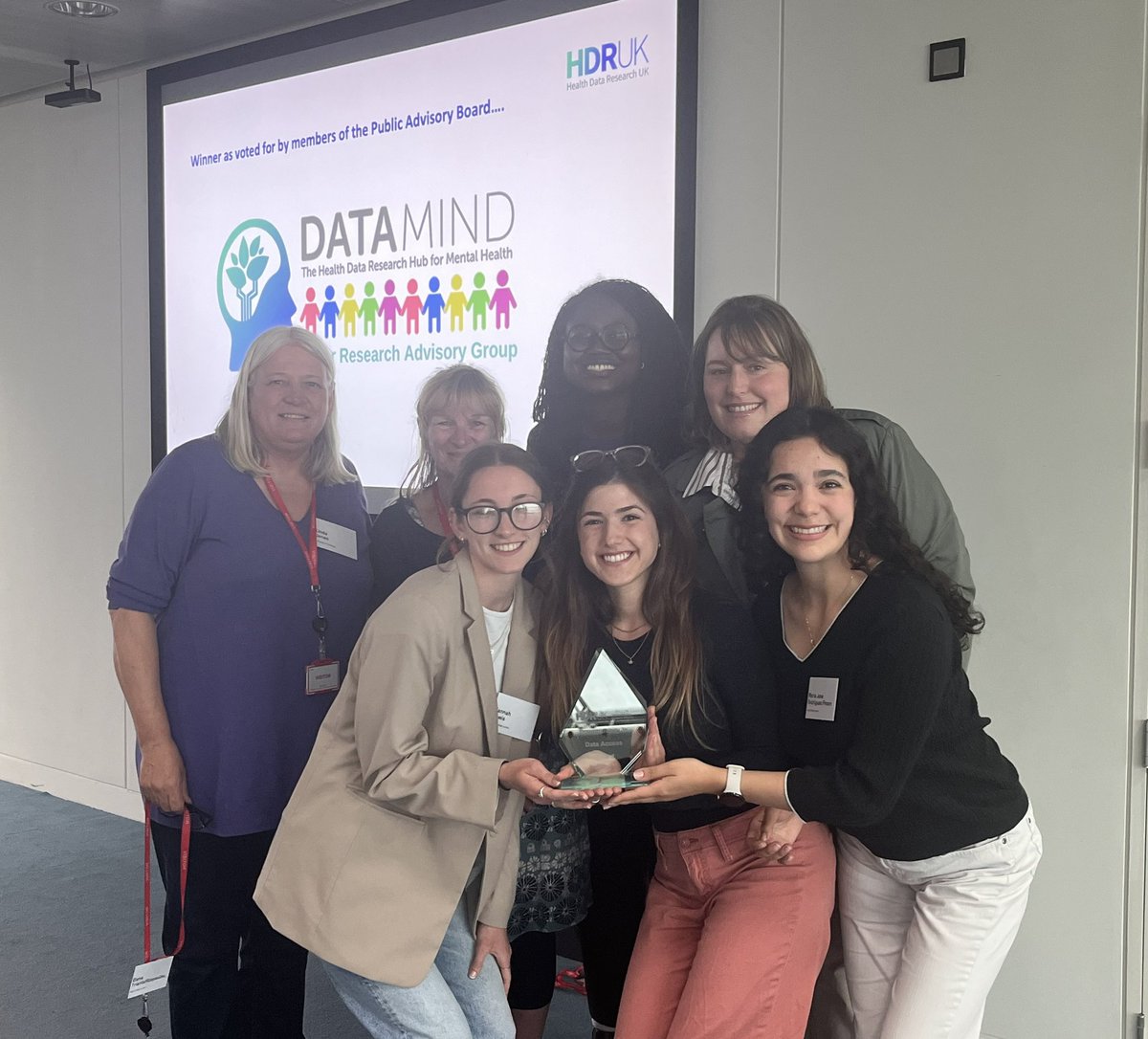 🏆 Congrats to @DatamindUK on receiving the #UKHealthDataResearchAlliance Transparency in Data Access Award! They were supported to adopt Transparency Standards to improve #TransparentDataAccess, developing accessible materials such as a glossary, infographics and lay summaries.