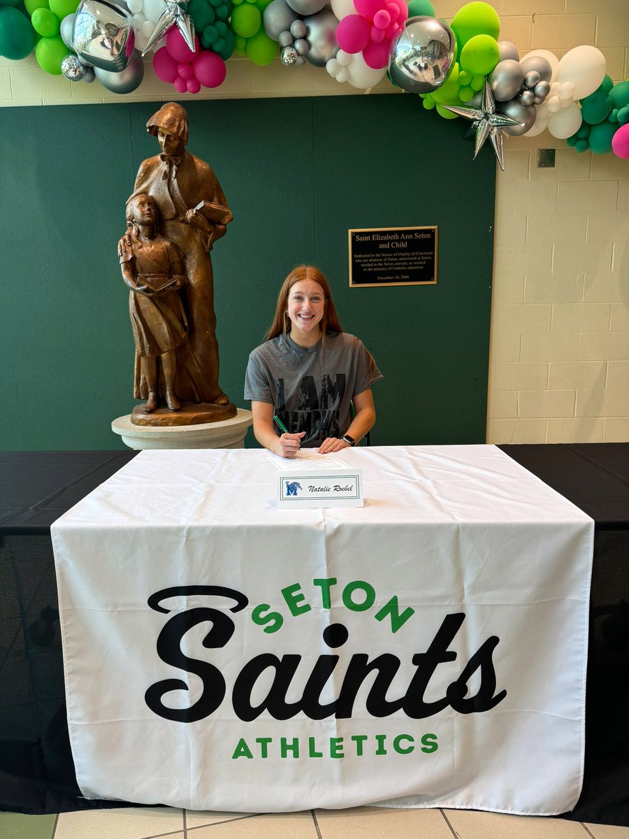 setonhsports's tweet photo. Congratulations to Natalie Roebel on signing her NLI to continue her academic and dance career at The University of Memphis! We are so proud of you and can’t wait to watch you compete at the next level 💚

#GoSaints https://t.co/xPJUBG0BEr