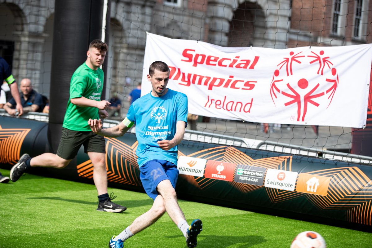 Yesterday, the athletes of Special Olympics Ireland treated football fans to a fantastic warm up to tonight's UEFA Europa League Final in Dublin at their Fan Festival match. 📷 Special Olympics Ireland/Photos by Ricardo #SpecialOlympics #EFW2024 #footbALL #UELfinal