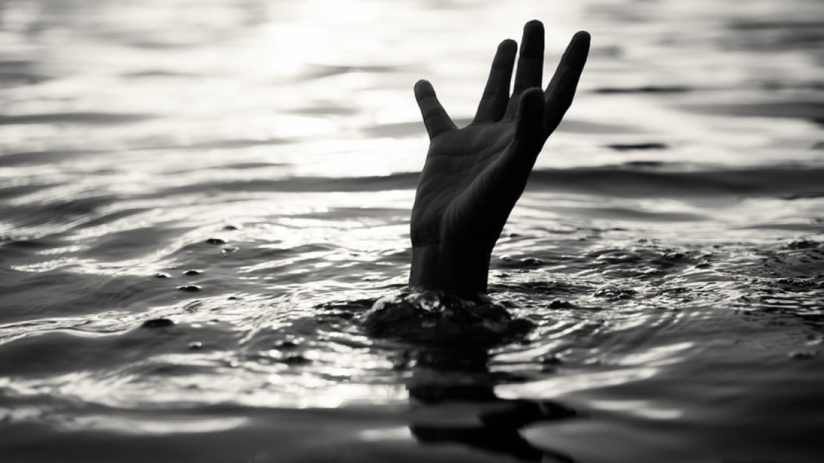 নারায়ণগঞ্জে পুকুরে গোসলে নেমে বিশ্ববিদ্যালয় শিক্ষার্থীর মৃত্যু