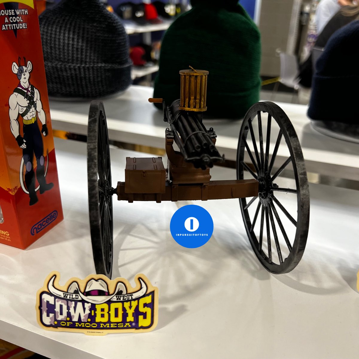 Got to meet up with the guys from the @toysnacelle booth at Licensing Expo, where they had the new Wild West C.O.W.-Boys of Moo Mesa figures on display. 

#nacelleverse #nacellecompany #nacelletoys #cowboysofmoomesa #licensingexpo #actionfigures #actionfigure #toynews