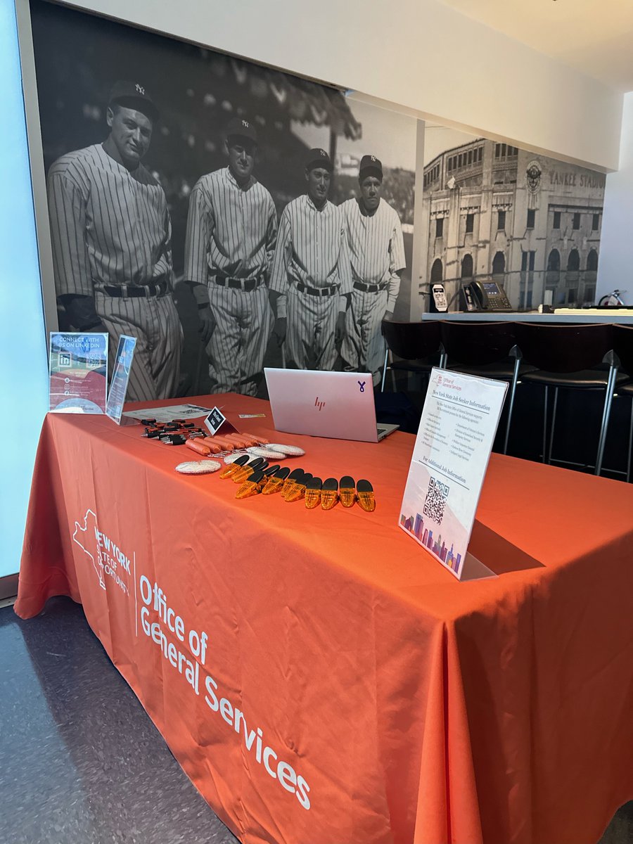 Last week, #TeamOGS HR All-Stars went to the big leagues to meet jobseekers, scout talent, and pitch the NY HELPS program! 🏟️⚾ The @NYSCivilService NY HELPS program makes applying easier than ever. NO EXAMS REQUIRED! Knock your career out of the park: on.ny.gov/nyhelpsogs