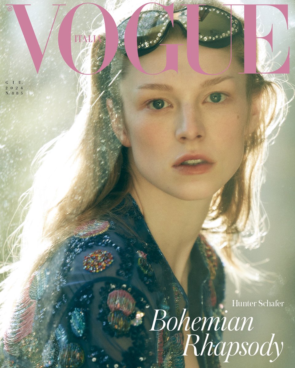 “Adoro questo servizio di moda. Credo sia uno dei più belli a cui abbia mai preso parte. È una coincidenza davvero fortunata che sia anche la mia prima copertina per Vogue” ci svela la cover star di giugno Hunter Schafer. Scopri l’intervista esclusiva 👉 trib.al/eo0e23s