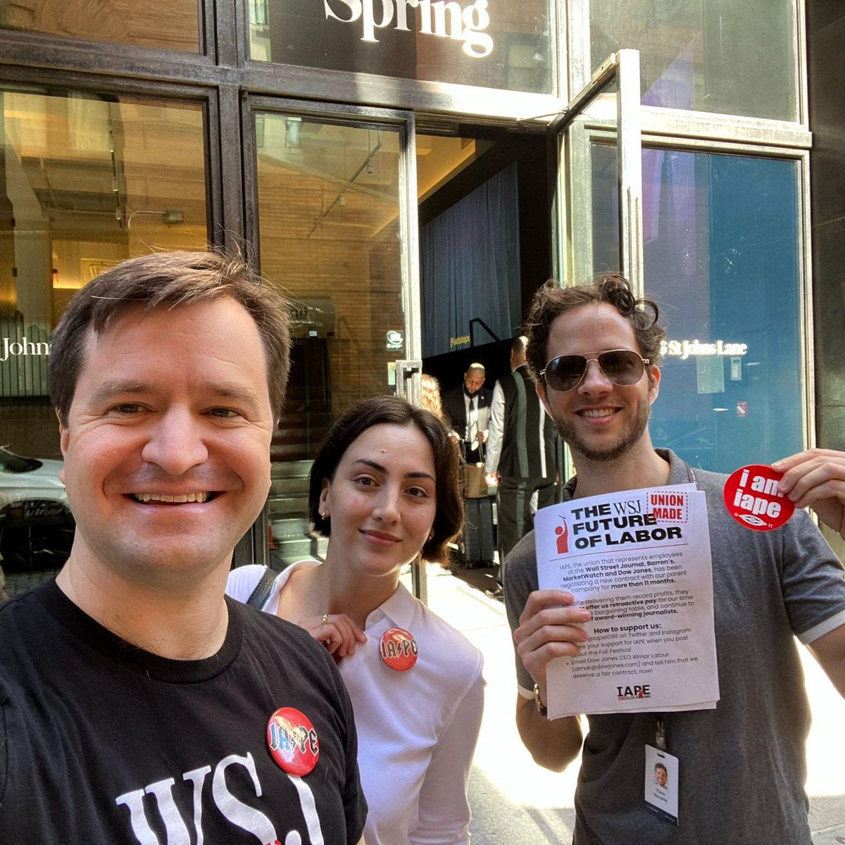This morning, @iape1096 members distributed fliers outside of the Future of Everything Festival to educate attendees of our fight for a #FairContractNow!