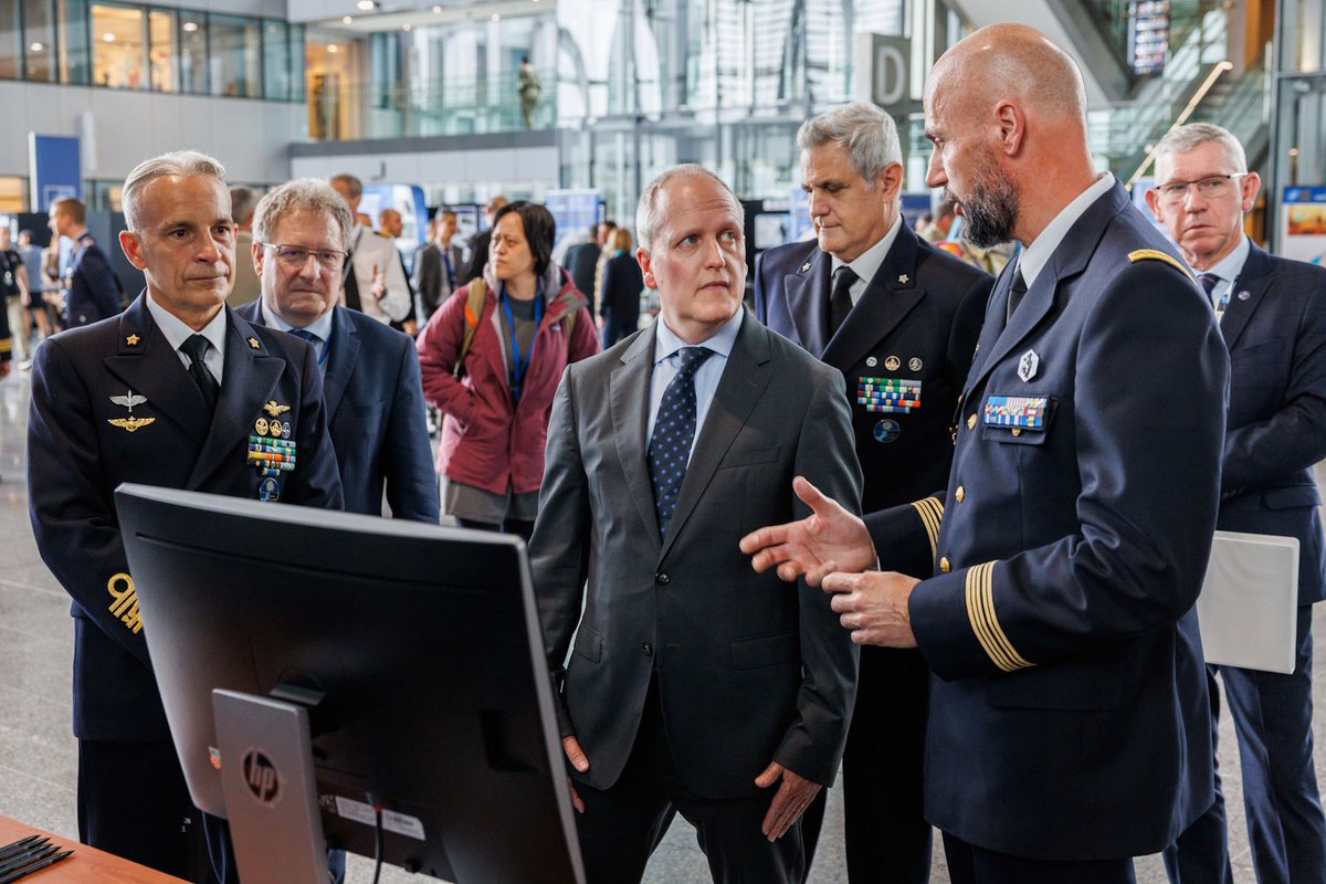 Innovation is key for @NATO to maintain its edge. #NATO's Centres of Excellence serve as hubs of innovation, bringing experts from across the Alliance to share know-how & drive progress. More about the Centres of Excellence Marketplace: act.nato.int/article/coe-ma… #WeAreNATO