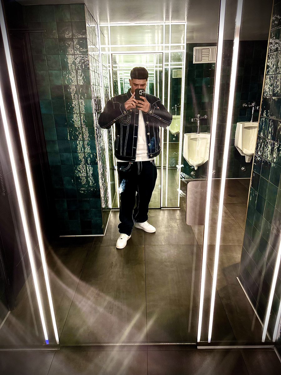 PHATPAPAJUNE's tweet image. Wipe me down 🤧