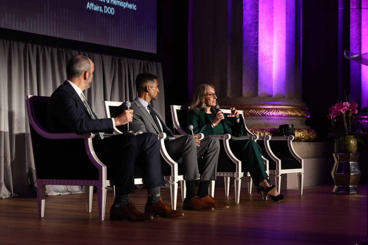 .<a href="/ScoopNewsGroup/">Scoop News Group - @scoopnewsgroup.bsky.social</a>'s <a href="/BillyMitchell89/">Billy Mitchell</a>, <a href="/DHSgov/">Homeland Security</a>'s Iranga Kahangama, and @DeptofDefense's <a href="/_rebeccaz/">Rebecca Zimmerman</a> discuss resilience against emerging threats at #DefenseTalks. Key points: defining resilience, top cyber threats, AI challenges, and DOD-DHS collaboration on policies like NSM-22.