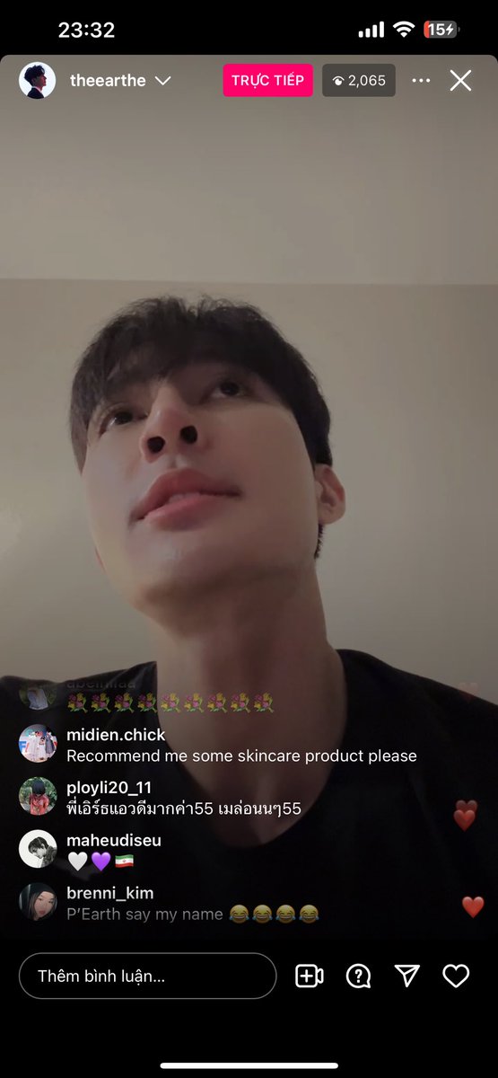 Earth: Xin chao
Duyen: Recommend me some skincare product pls
Earth: L’oreal product 

See. Look how loyalty of your friend @LOrealParisTH 👌
#Earth_Pirapat @Earth_Pirapat