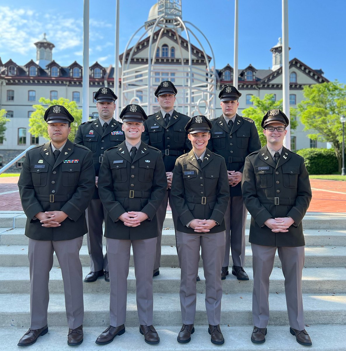 WidenerUniv's tweet image. Congrats to the newly commissioned 2nd lieutenants of the @USArmy from Dauntless Battalion!!

At a ceremony on campus today, 13 cadets were commissioned, including 7 from Widener’s Class of 2024!

Thank you for your service 🇺🇸

@ArmyROTC #widener2024 #ROTC #Army