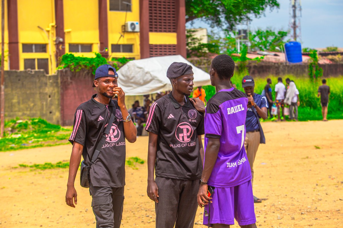 The official jersey of Mathematics at the just concluded Deans Games in UNILAG, is Inter Miami jersey. Wys bro 😂