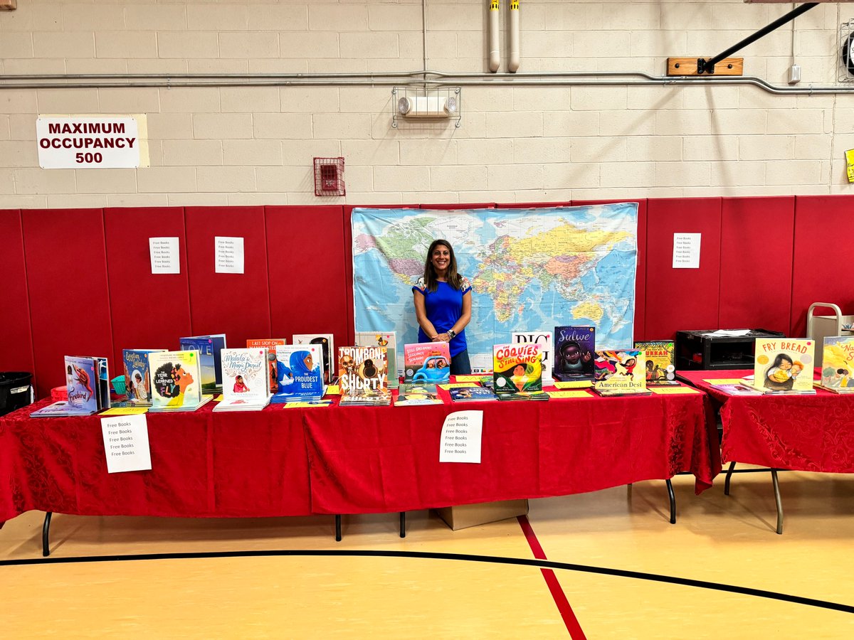 Elden reading teacher Veronica Poulos-Connors held a raffle giving away culturally diverse books during the school’s Family Fun Night. Veronica was able to purchase 75 books using the $1,000 scholarship she won from the Prepare the Harvest Ministries, Day of Joy Conference!