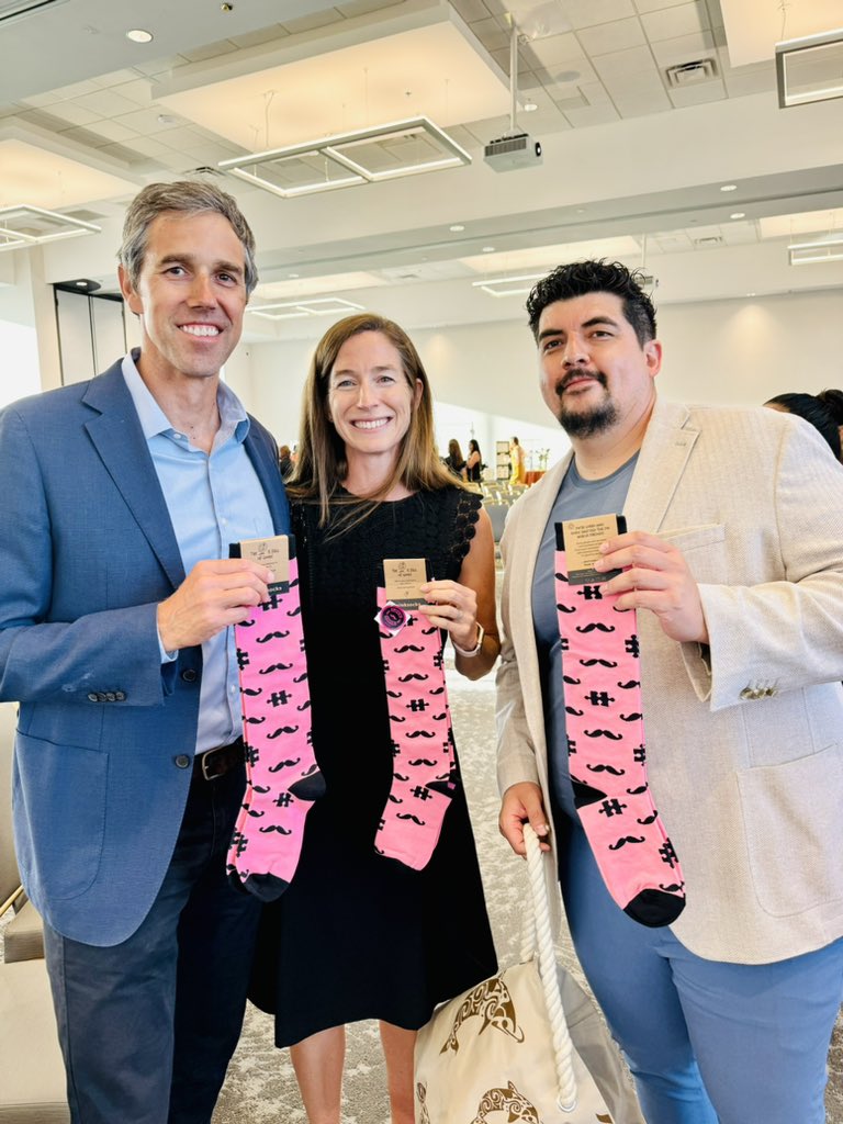 <a href="/BetoORourke/">Beto O'Rourke</a> It was a pleasure meeting you and your wife at the SDC Showcase yesterday. Keep spreading kindness through those pink socks and Welcome to the tribe! #pinksockslife #kindnessrocks <a href="/nickisnpdx/">Nick Adkins</a> <a href="/OSheaKeleher_ES/">Laura Garcia</a> <a href="/nrede_OKES/">Nicole Rede, M.Ed</a>