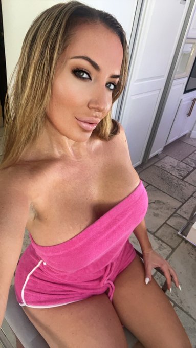 It&rsquo;s a @naughtyamerica kinda day 🎉 https://t.co/e5DQGWiPhs<a class="tags" href="/tag/naughtyamerica">@naughtyamerica</a><a href="/tag/vivamexico"class="tags"><span>#vivamexico</span></a>