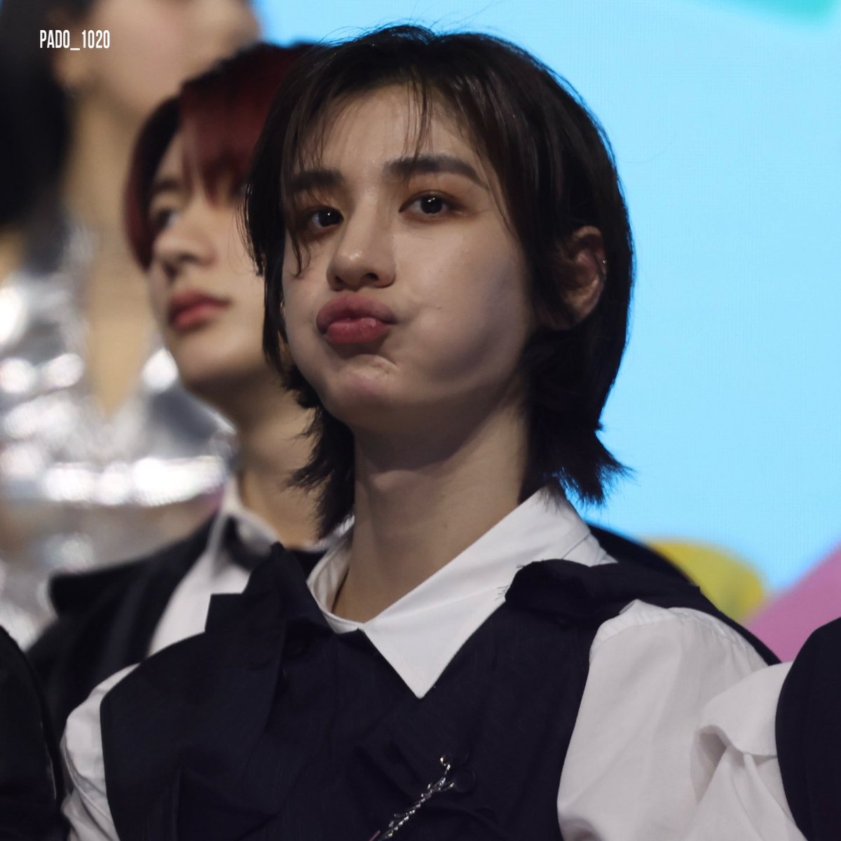 우리 이한이 왜케 귀엽긔 ( •ө• )♡