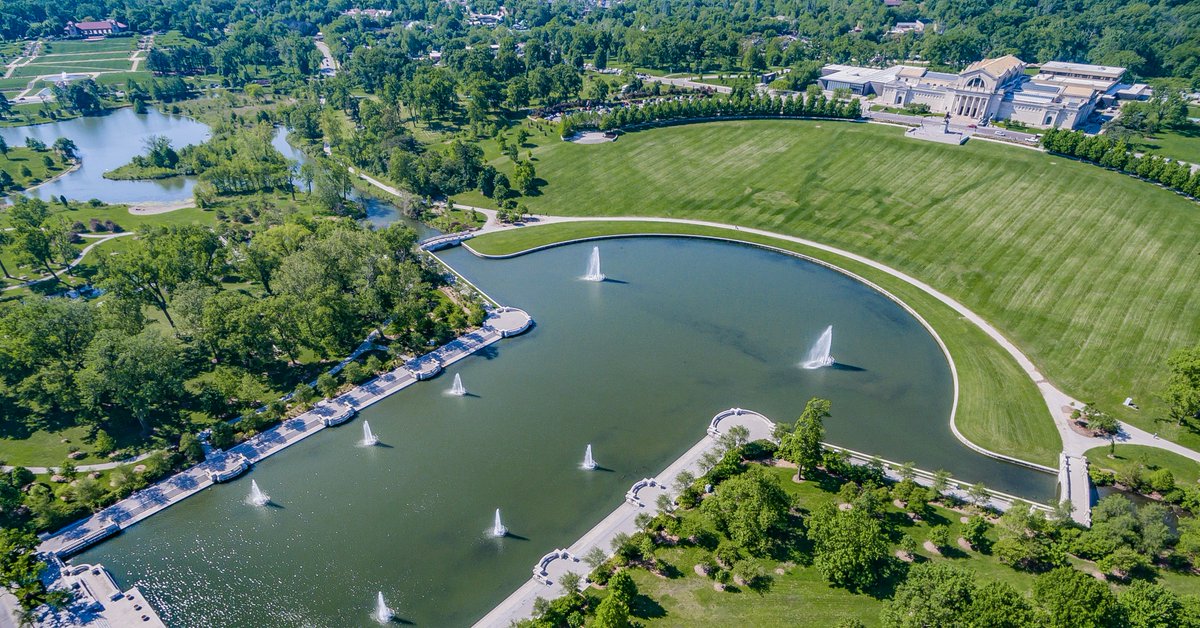 Forest Park is 1,300 acres of green space where folks gather, celebrate & enjoy free activities. Member generosity allows our nonprofit to restore, maintain & sustain this urban habitat in every season. 🔗 Join the members who support #ForestPark4ever forestparkforever.org/join
