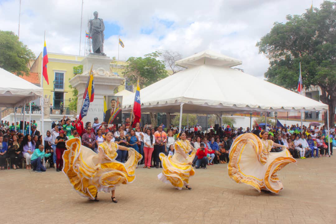 Con actos culturales seguimos celebrando 𝟮𝟲𝟬 𝗮ñ𝗼𝘀 𝗖𝗶𝘂𝗱𝗮𝗱 𝗕𝗼𝗹í𝘃𝗮𝗿, tierra libertaria y heroica, seguimos adelante trabajando el municipio potencia #PuebloMaduroPaLasQueSea