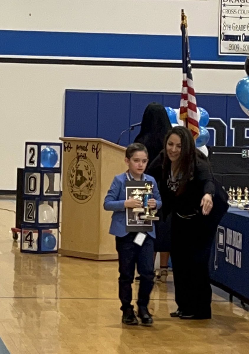 BE_Mooy's tweet photo. I am sooooo proud of our boy, 2 for 2 on Dragon Principal Awards โฆ
On to the next!
#GOODER
#BAMooy
#tyilydym https://t.co/5E4cdK54o8