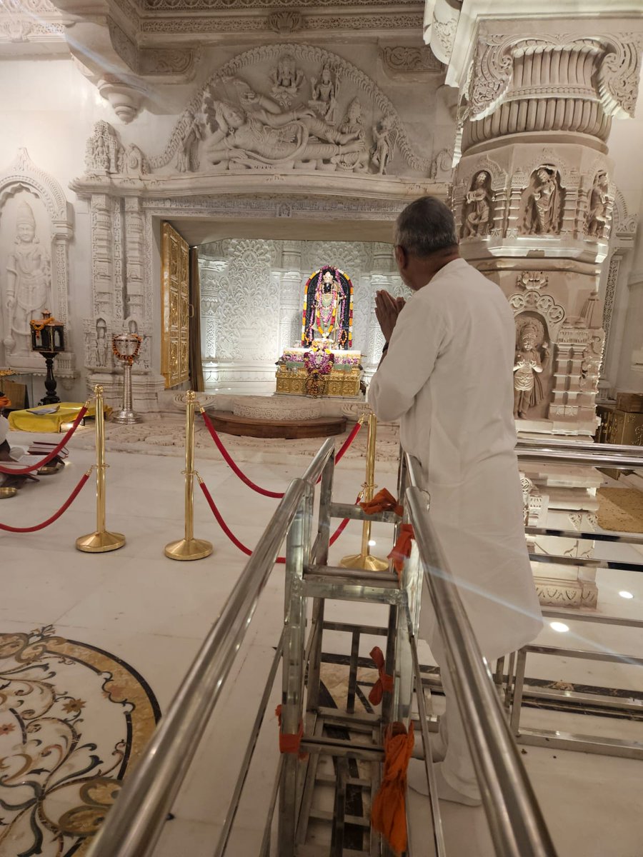 मंगल भवन अमंगल हारी द्रवहु सुदसरथ अजिर बिहारी। જય શ્રી રામ