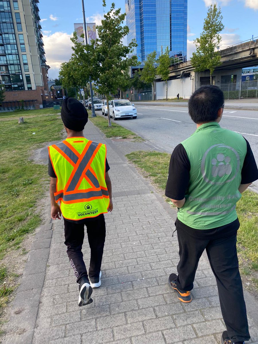 Kudos to our Downtown Surrey #Greenteam for amazing work delivering our Community Safety Tours. Thank you to our volunteers for making a positive difference and delivering our safety tours program and safety checks.🦺 #MakeADifference @CityofSurrey @dtsurreybia @BCRCMP @surreyps