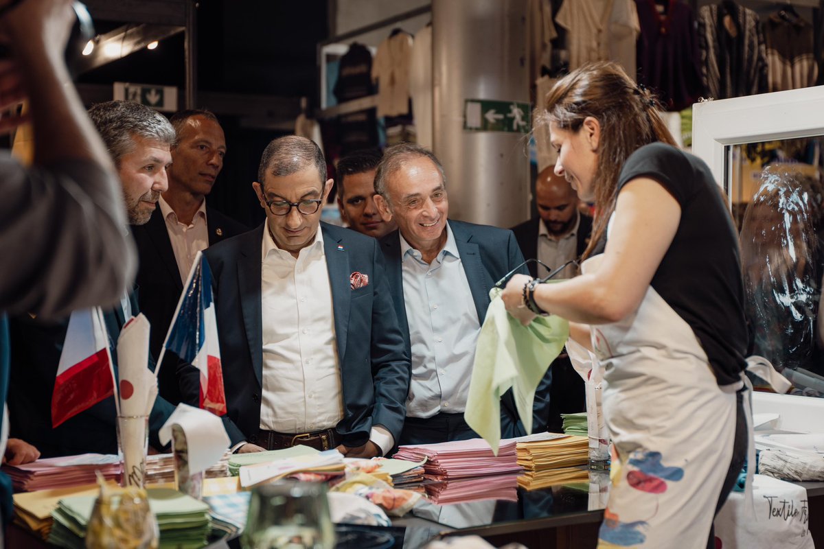 À la Foire de Mulhouse, 250 exposants mettent nos entreprises et nos artisans français à l’honneur.

Ils doivent vivre de leur travail et Reconquête va se battre pour libérer notre économie de ses chaînes.