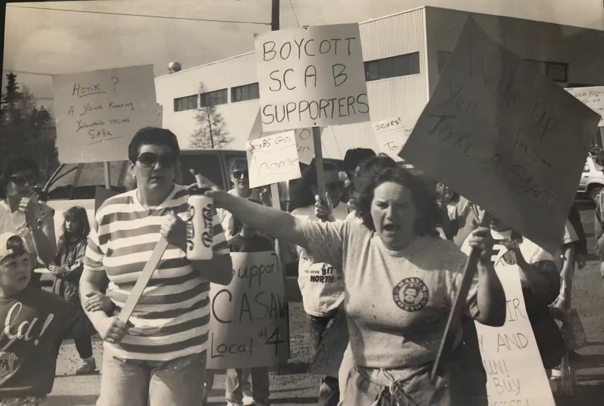 The 1992 lockout of miners at the Royal Oak mine in Canada is the focus of the latest episode of @WrkClassHistory's On This Day in Working Class History #podcast at spreaker.com/episode/22-may… #1u #UnionStrong #LaborRadioPod #LaborHistory