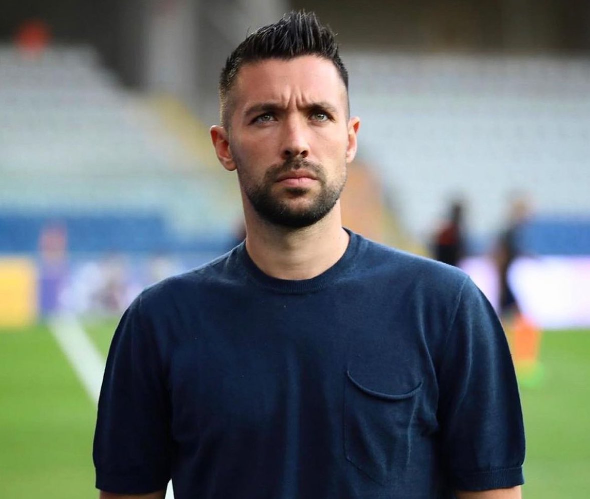 GOMsXrFXoAAGPgS?format=jpg&name=medium