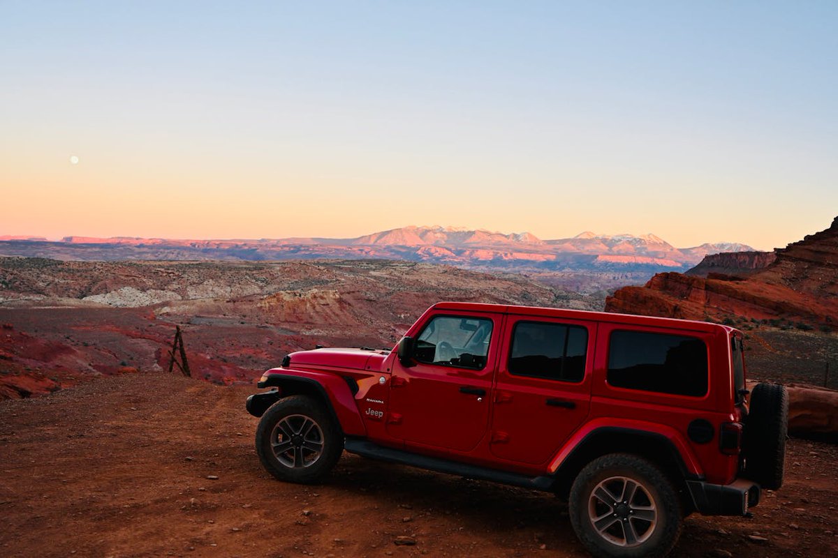 MagellanTRX's tweet photo. Save and share those perfect trails and scenic spots with a Magellan TRX.

With a TRX, you can publish the tracks to the community database, allowing fellow off-roaders to search for and view your tracks.

Learn more and shop TRX #offroad #navigators at https://t.co/8lSJARSJfl. https://t.co/VIQSk2iq9F