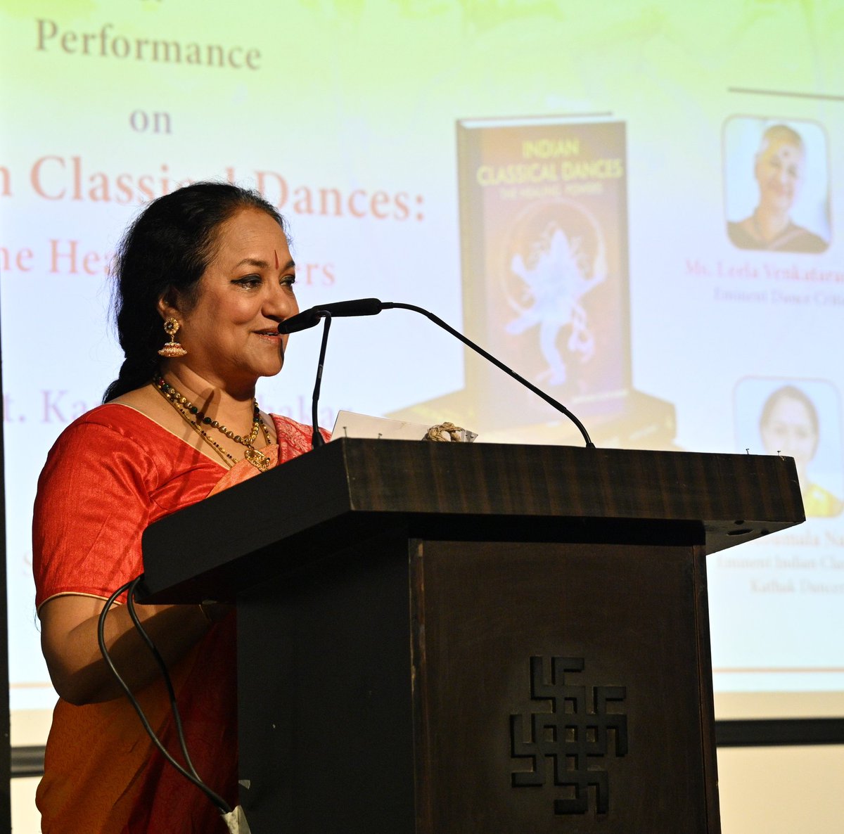 A unique book, 📗Indian Classical Dances: The Healing Power was launched at the Indira Gandhi National Centre for the Arts (IGNCA) in the Samvet auditorium.📗The book's author, renowned Bharatanatyam dancer, guru, and choreographer Kanaka Sudhakar, was present at the event.