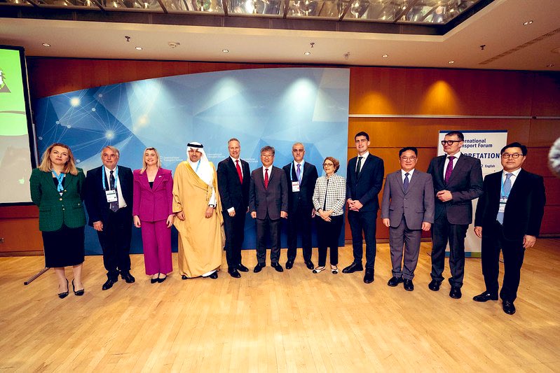 Exciting start at the #ITF24 Summit under the 🇱🇹 presidency in Leipzig!🇩🇪 #GreeningTransport are at the centre of the discussions 🌍. <a href="/ITF_Forum/">International #Transport Forum 🌎</a>