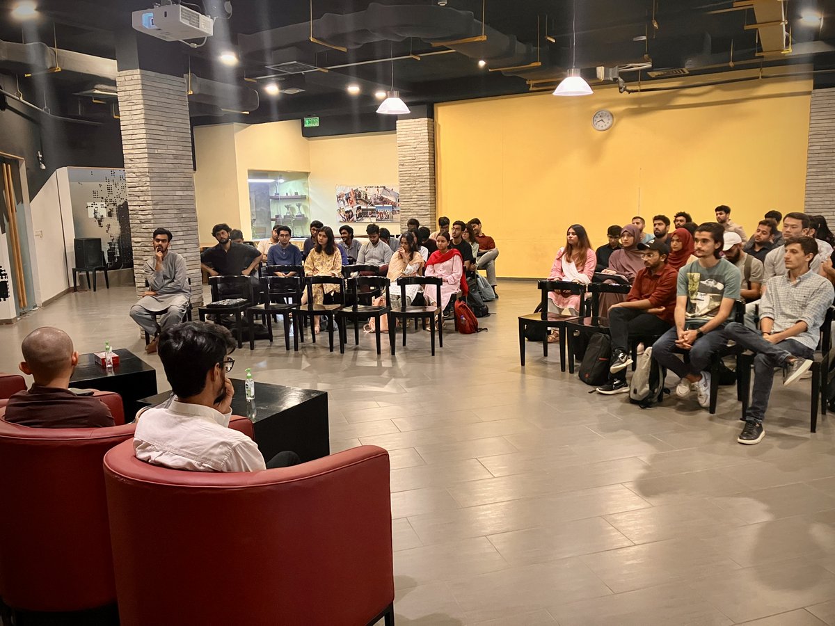 Experts from folio3 discussed possible project ideas with our Computer Science students at the third session of the FYP Industry Connect Spring'24. These ideas revolved around software engineering, AI/ML, and other related fields.