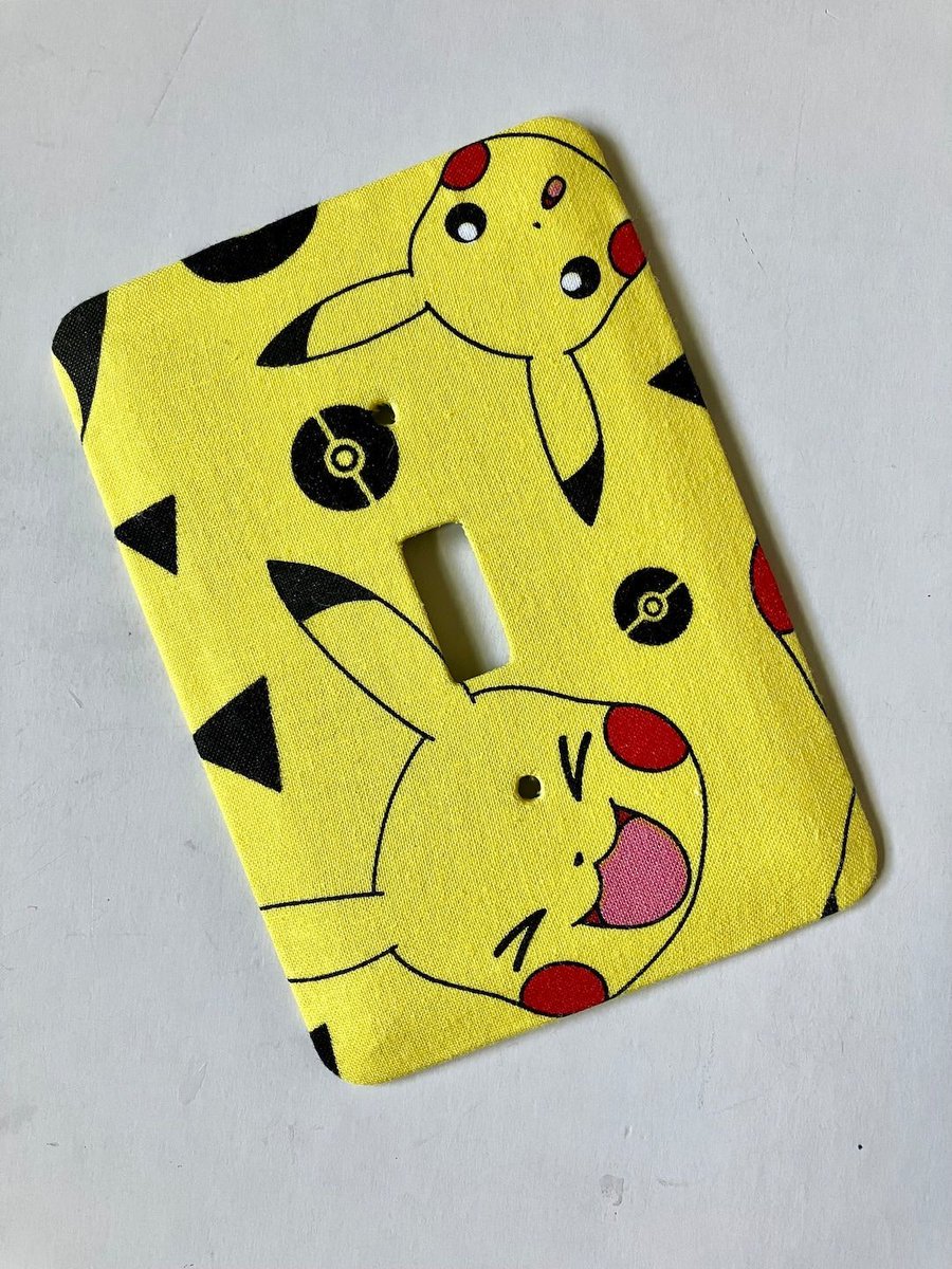 Pikachu Single Light Switch Plate etsy.me/4ayEHwN via @Etsy @clairemdesigns #EJWTT