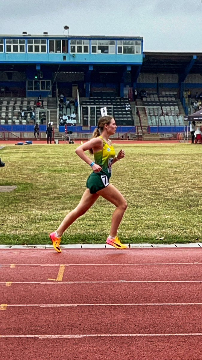 jennaChallie1's tweet photo. So proud of my daughter, she is in matric and this term has run 4 and won all 4 xc races and since grade 3 she has only lost 2 races and won all the others over the last 10 yrs grade 3-12💥 #Rylee💙 https://t.co/K2SXt7kmty