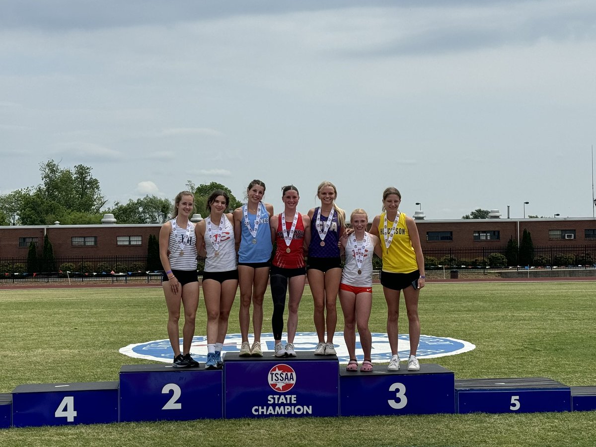 ESBN_BA's tweet photo. Congratulations to Emerson Simpson ‘24 on winning state with a PR if 11’6 in the pole vault! https://t.co/hwy2PgboIE