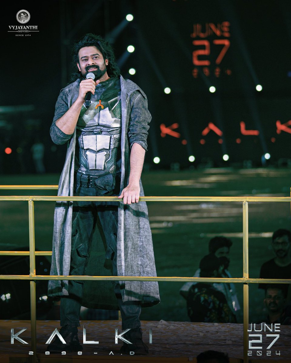 Rebel Star #Prabhas at BUJJI x BHAIRAVA event 💫 - youtu.be/Nzf4KPv8R9M #Kalki2898AD @SrBachchan @ikamalhaasan @deepikapadukone @nagashwin7 @DishPatani @Music_Santhosh @VyjayanthiFilms @Kalki2898AD @BelikeBujji @saregamaglobal @saregamasouth #Kalki2898ADonJune27