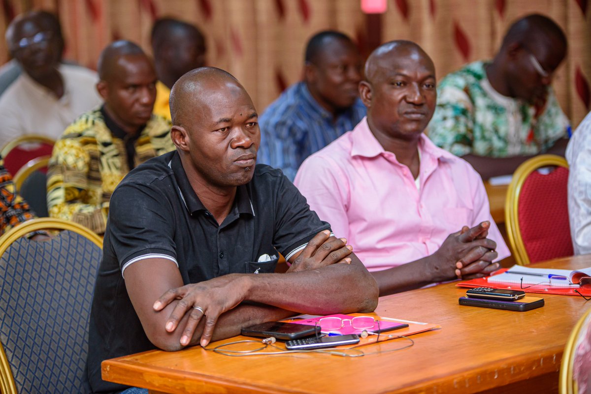 oxfamauburkina's tweet photo. Lancement officiel de la troisième phase du projet « Pour un programme de renforcement de la participation citoyenne et la redevabilité dans la gestion des finances publiques »
#RECIBOG
#CERA_FP
#ORCADE
#Gouvernance_publique https://t.co/HjyRKNi29b