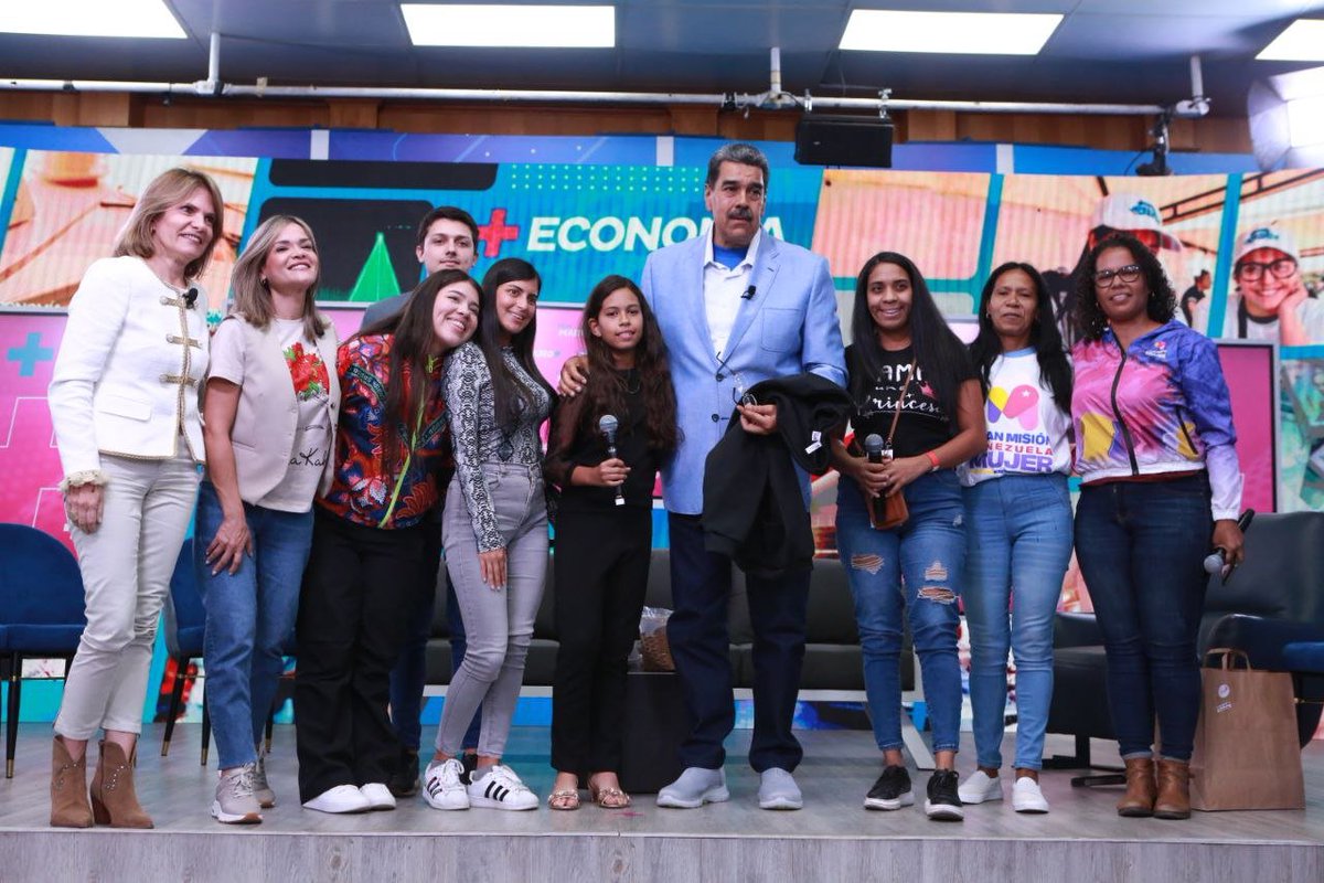 📢¡𝐀𝐬í 𝐥𝐨 𝐃𝐢𝐣𝐨!🇻🇪
Pdte. <a href="/NicolasMaduro/">Nicolás Maduro</a>:  Jóvenes, crean en su propia fuerza para hacer de Venezuela una potencia.
#PuebloMaduroPaLasQueSea