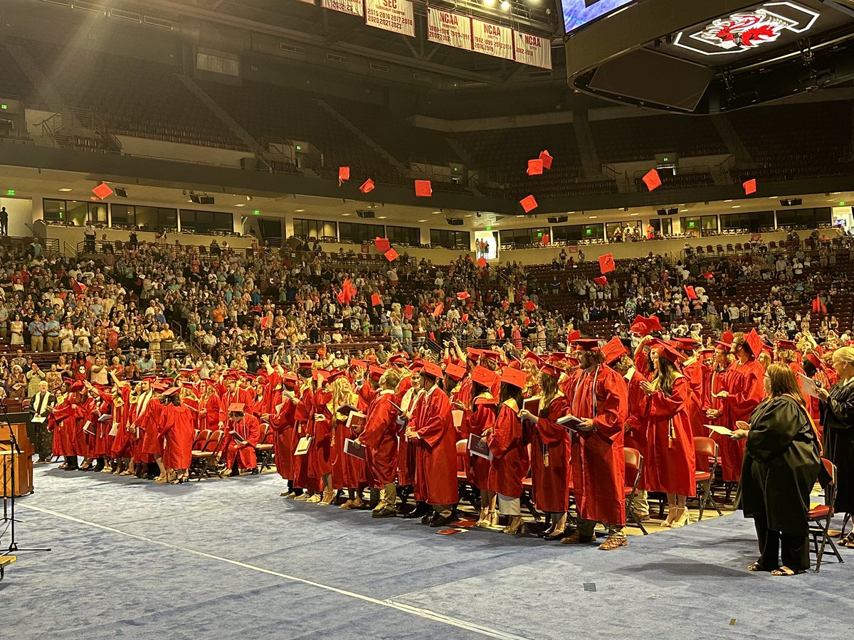 Congratulations Class of 2024!!! 🖤🎓❤️