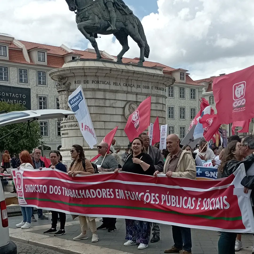 STARQ46393489's tweet photo. 📢 17 de Maio | Greve e concentrações da função pública.
O STARQ uniu-se às concentrações de trabalhadores da função pública.
Não há resposta aos salários baixos, à valorização das carreiras, à revogação do SIADAP.
Ao fim da precariedade e ao reforço dos Serviços Públicos! https://t.co/u7EM9OVVgm