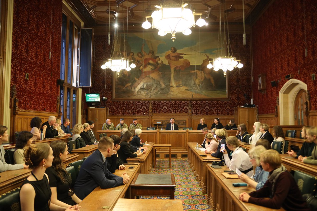 A delegation of servicemen from the 12th Special Forces Brigade Azov of the National Guard of Ukraine and representatives of the @AzovstalFam took part in a roundtable discussion in the UK Parliament on advocating for the return of Azov POWs. The event was chaired by Rt Hon