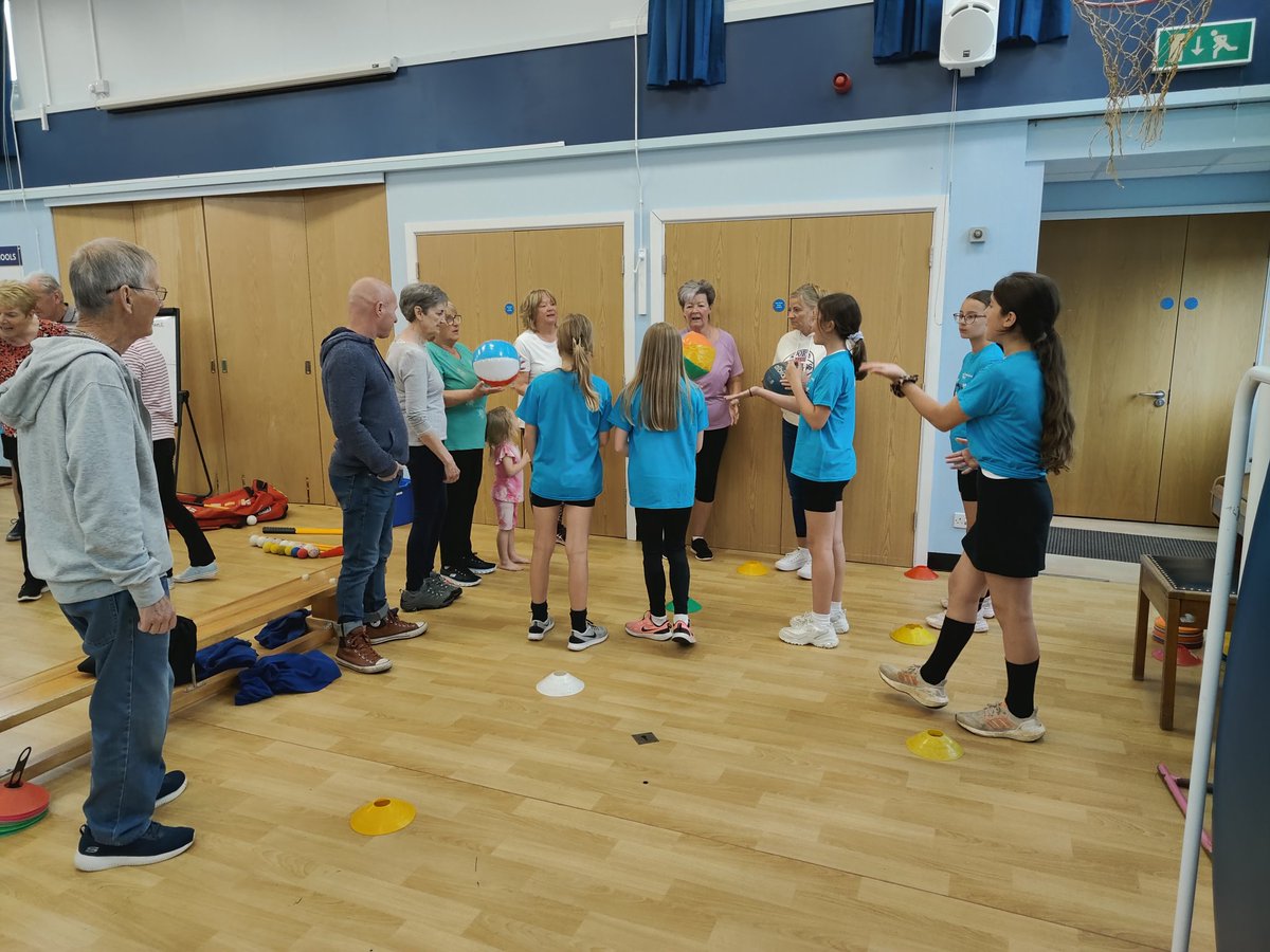 Larks Hill J&I School tweet media