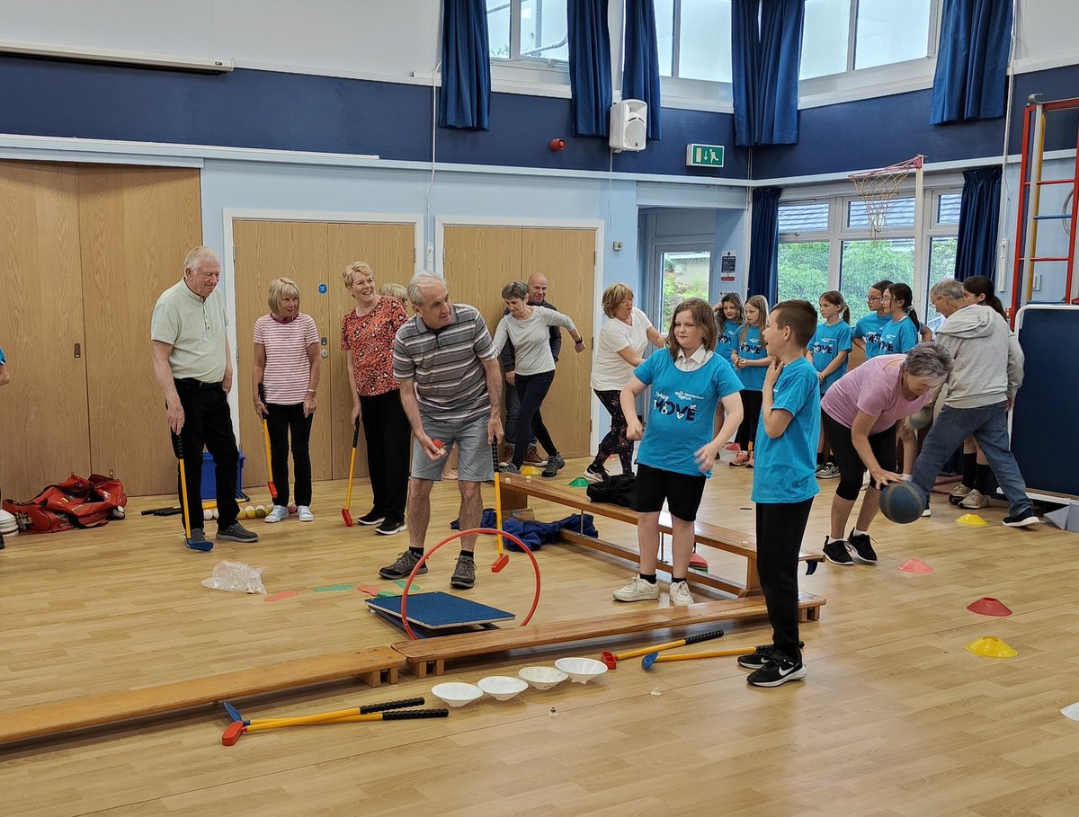 Larks Hill J&I School tweet media