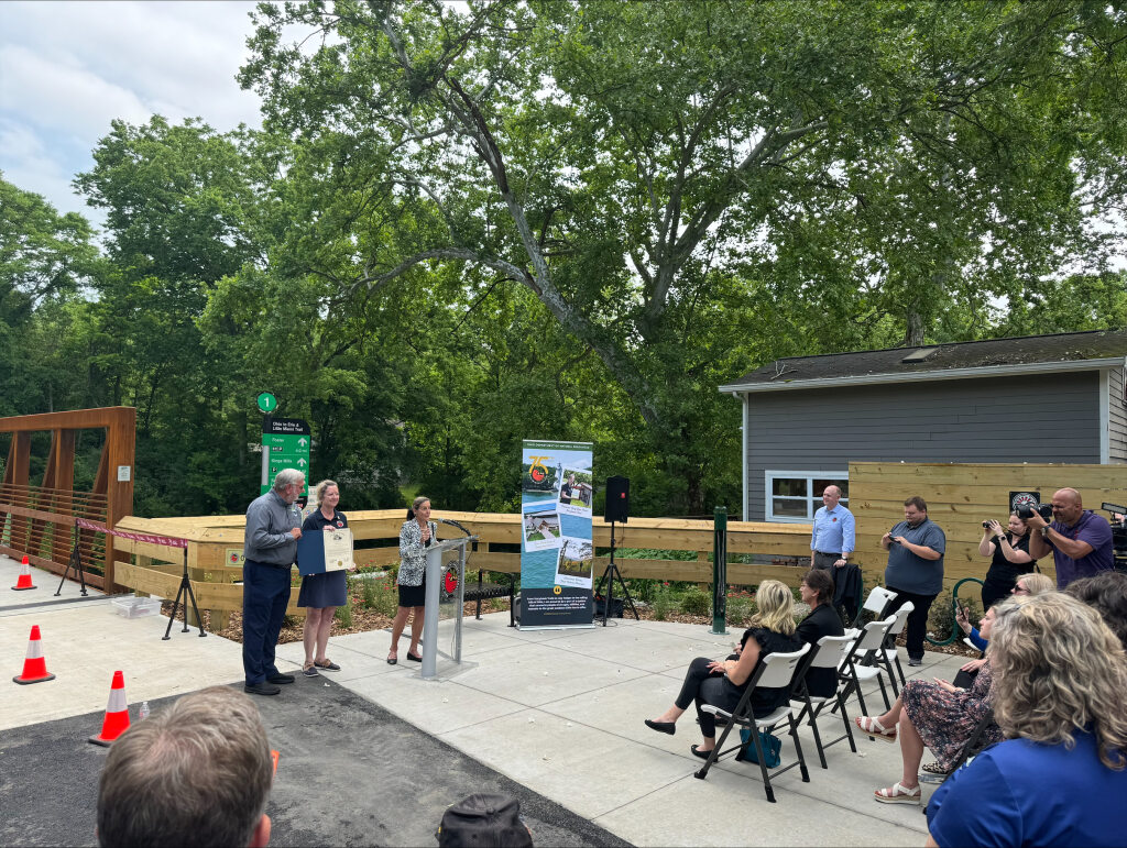 The O'Bannon Creek Bike Trail Bridge is officially open and ready for you to enjoy all summer long! This new and improved bridge in Loveland is a must-see.🥳🚲